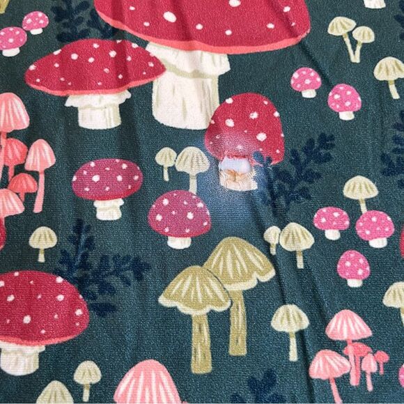 Mushroom Pillow Cover Velvety Green Red Cream Pink 18 Inch Kitschy READ DESCR - Picture 3 of 7